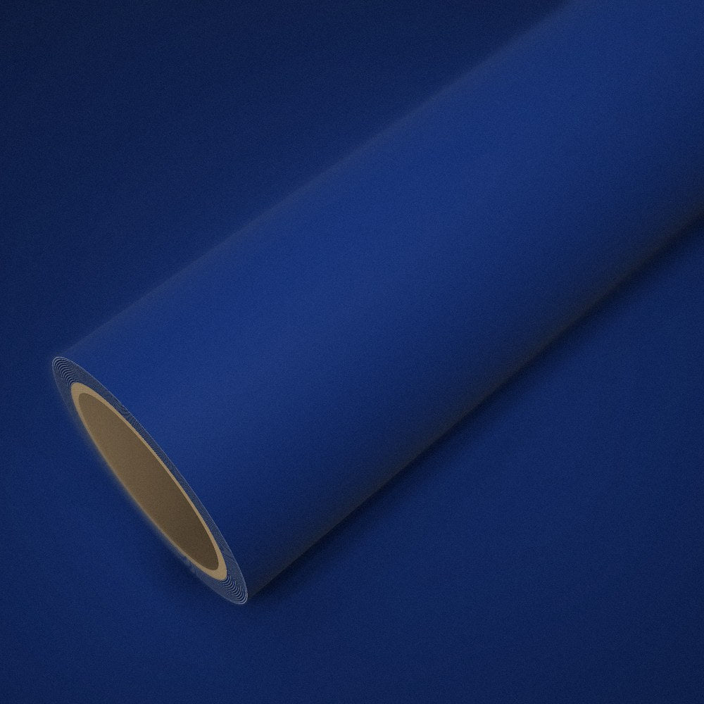 Rolle Folie Blau Matt auf einem Bogen derselben Folie